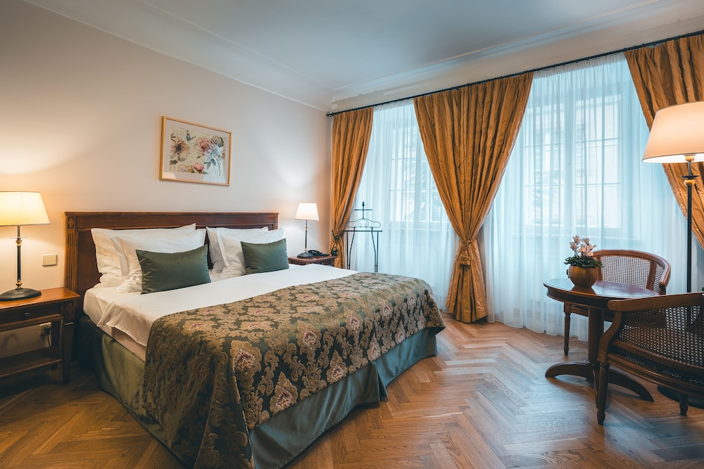 Appia Hotel Residences — Hotel rooms in Prague, Prague