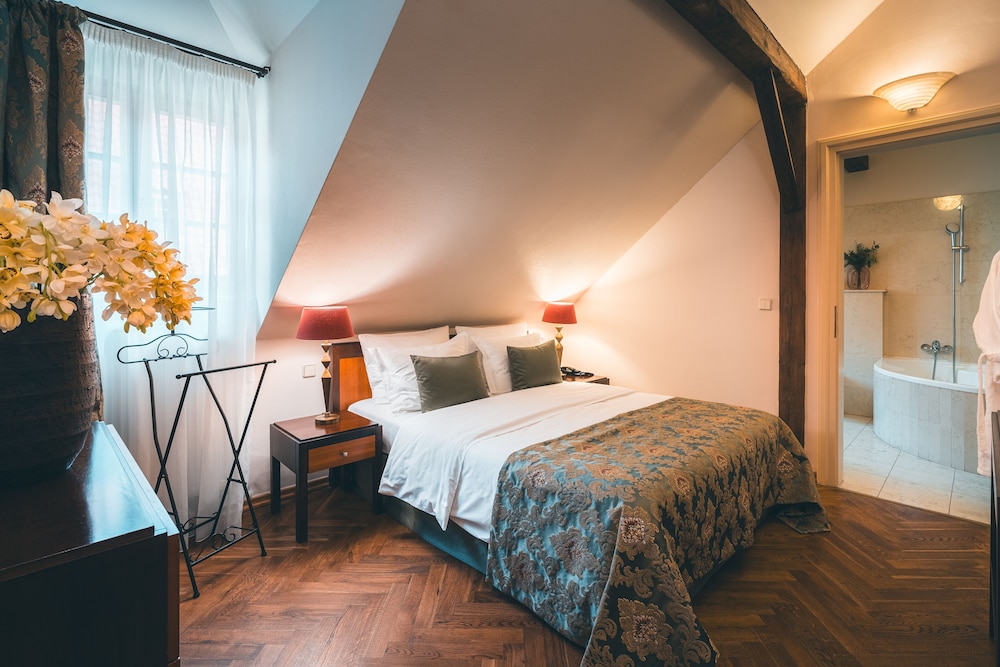 Appia Hotel Residences — Hotel rooms in Prague, Prague