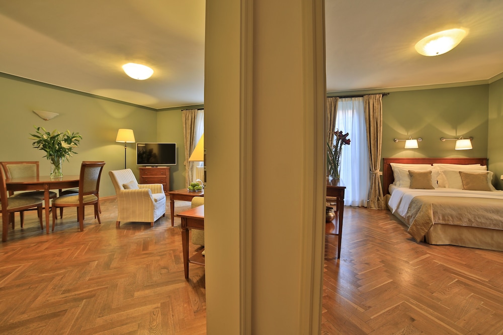 Appia Hotel Residences — Hotel rooms in Prague, Prague