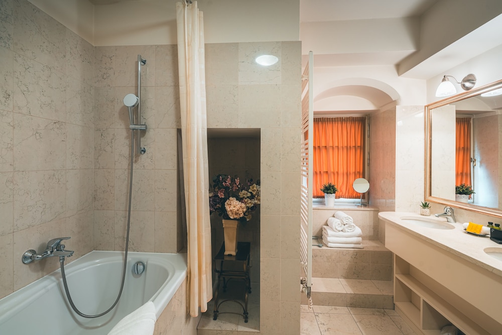 Appia Hotel Residences — Hotel rooms in Prague, Prague