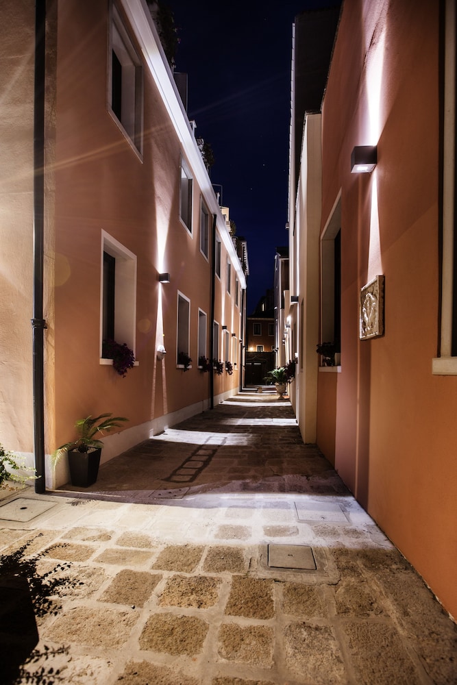 Hotel ai Mori d'Oriente — Hotel building in Venice, Veneto