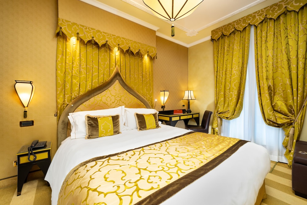 Hotel ai Mori d'Oriente — Hotel rooms in Venice, Veneto