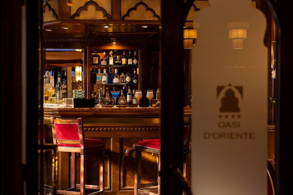 Hotel ai Mori d'Oriente — Restaurant & bars in Venice, Veneto
