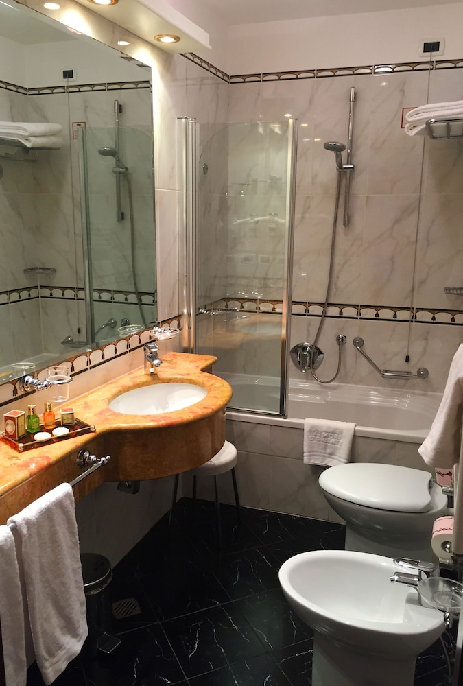 Hotel ai Mori d'Oriente — Hotel rooms in Venice, Veneto