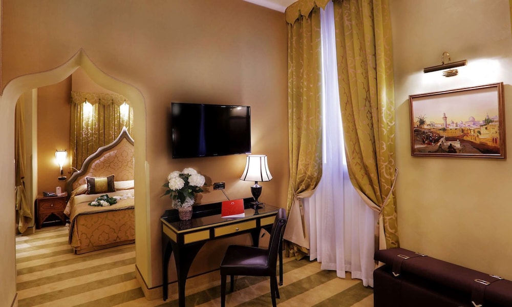 Hotel ai Mori d'Oriente — Hotel rooms in Venice, Veneto