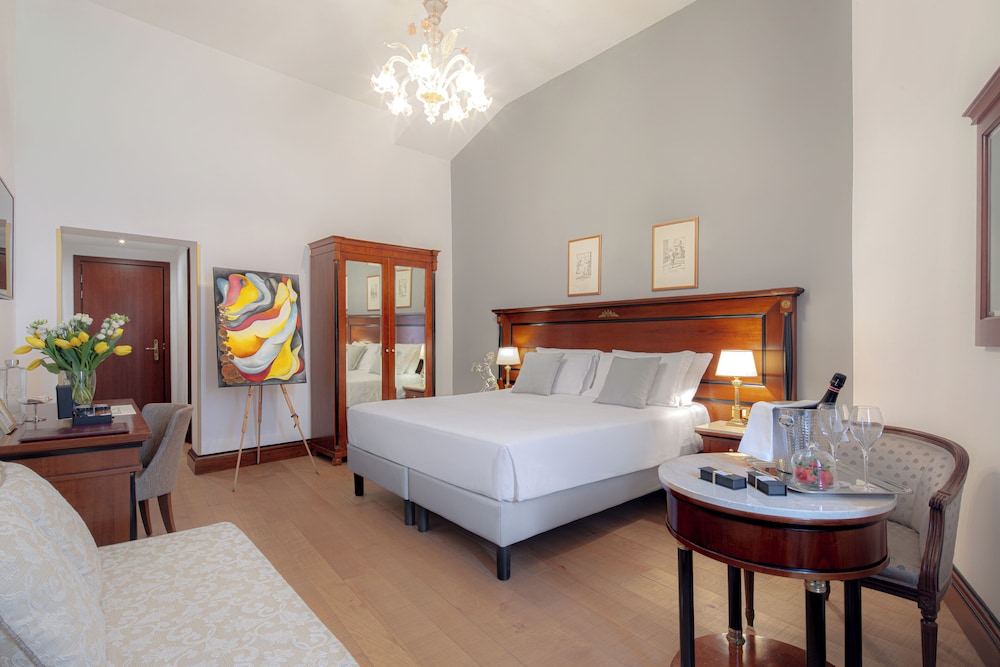 All’Angelo Art Hotel — Hotel rooms in Venice, Veneto