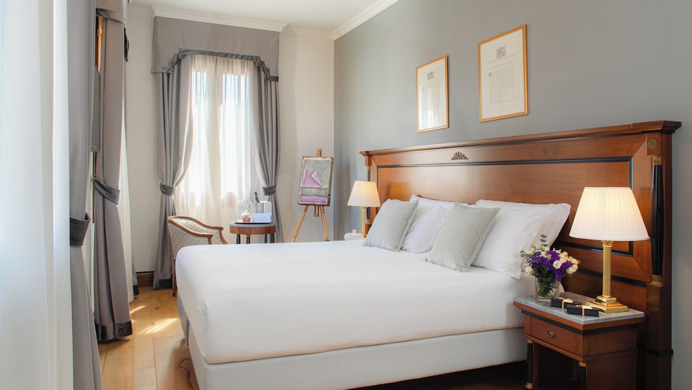All’Angelo Art Hotel — Hotel rooms in Venice, Veneto