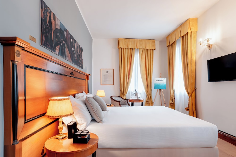 All’Angelo Art Hotel — Hotel rooms in Venice, Veneto