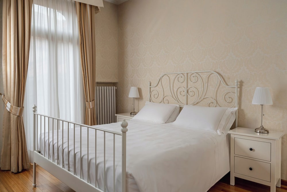 Hotel Montecarlo — Hotel rooms in Venice, Veneto