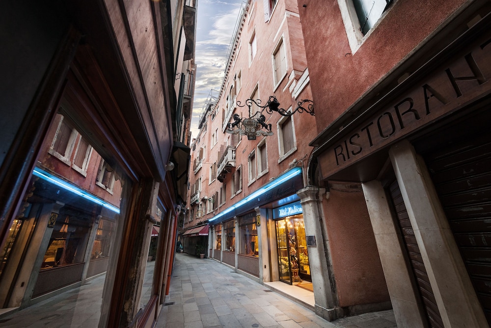 Hotel Montecarlo — Attractions in the area in Venice, Veneto