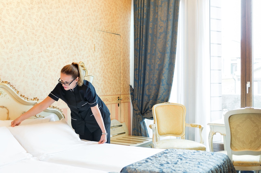 Hotel Montecarlo — Hotel rooms in Venice, Veneto