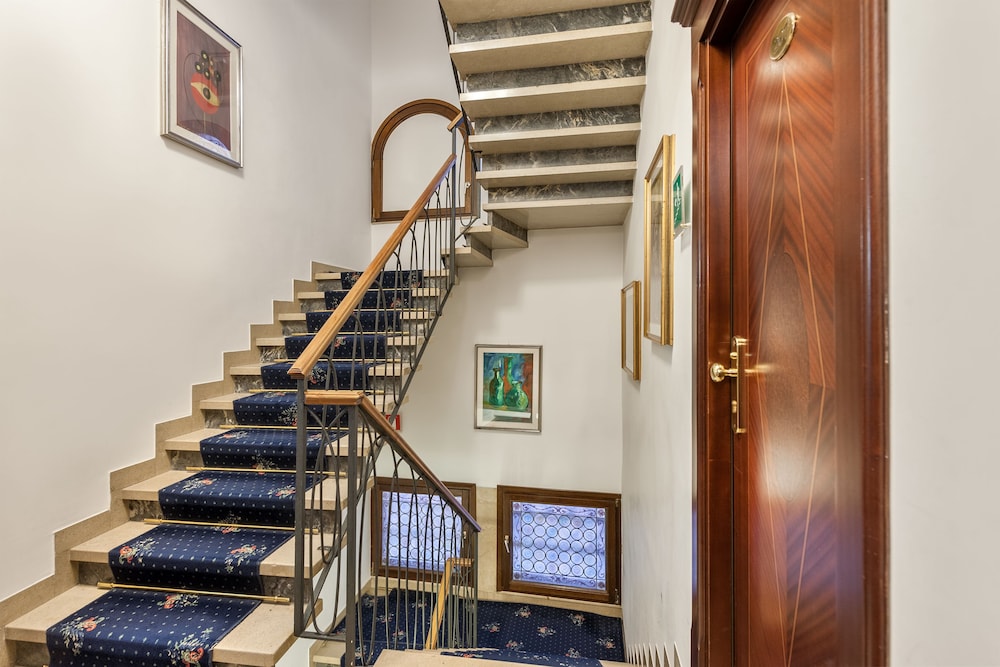 Hotel Montecarlo — Hotel building in Venice, Veneto