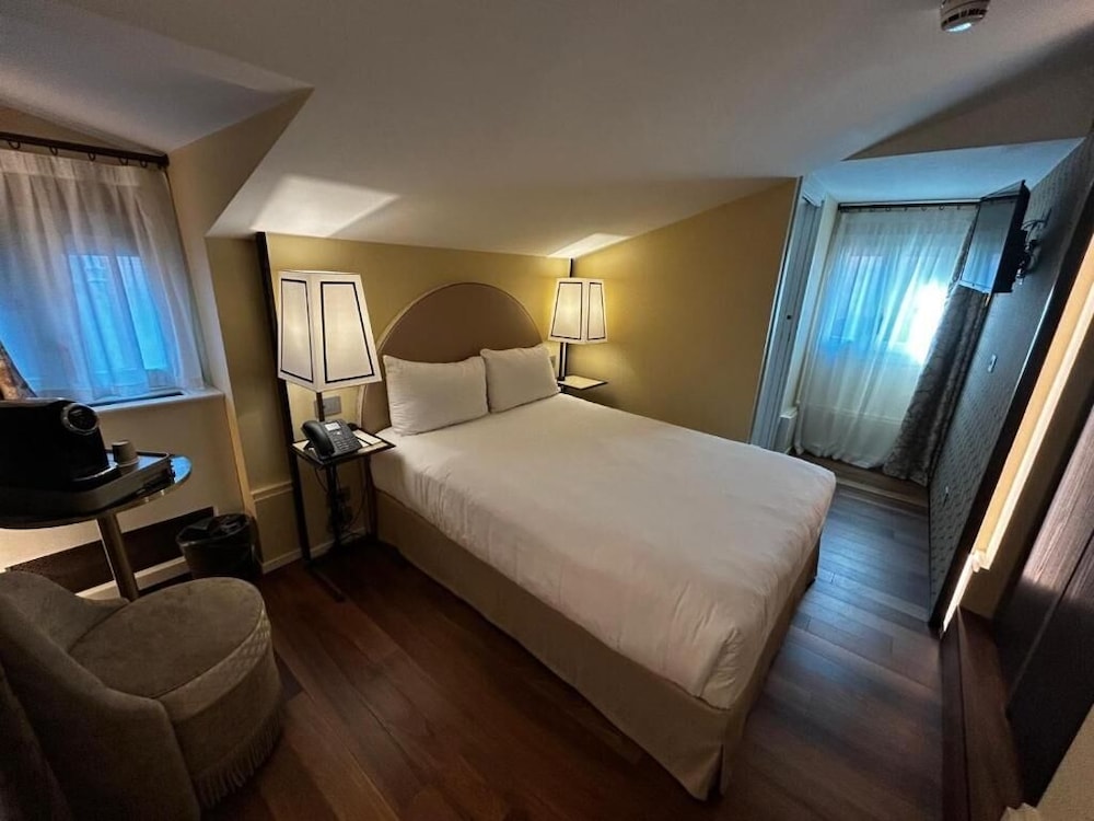 Albergo San Marco — Hotel rooms in Venice, Veneto