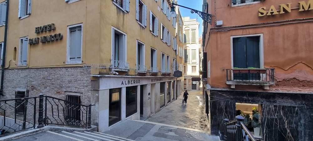 Albergo San Marco — Hotel building in Venice, Veneto
