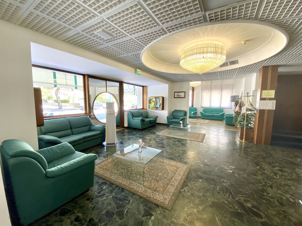 Hotel Florida — Hotel building in Jesolo, Veneto