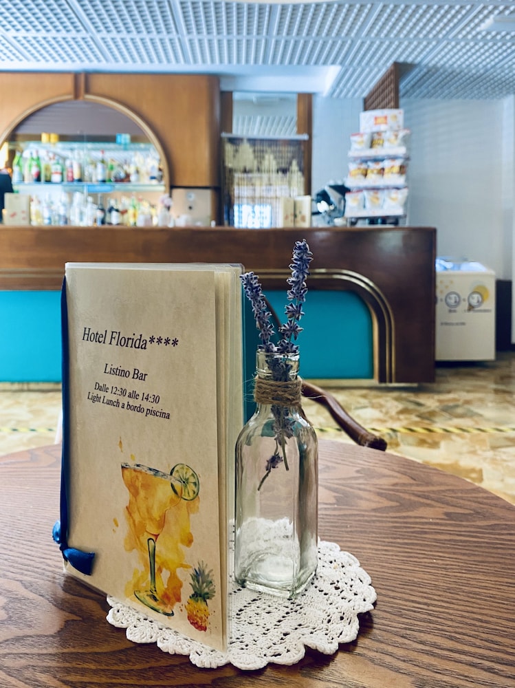Hotel Florida — Restaurant & bars in Jesolo, Veneto