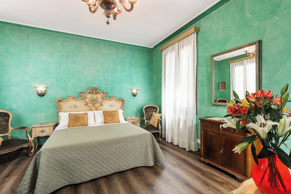 Hotel Ca' Alvise — Hotel rooms in Venice, Veneto