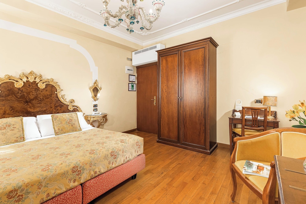Hotel Ca' Alvise — Hotel rooms in Venice, Veneto