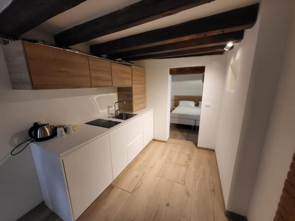 Ca' Dei Conti — Hotel rooms in Venice, Veneto