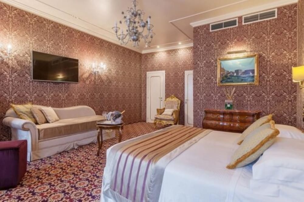 Ca' Dei Conti — Hotel rooms in Venice, Veneto