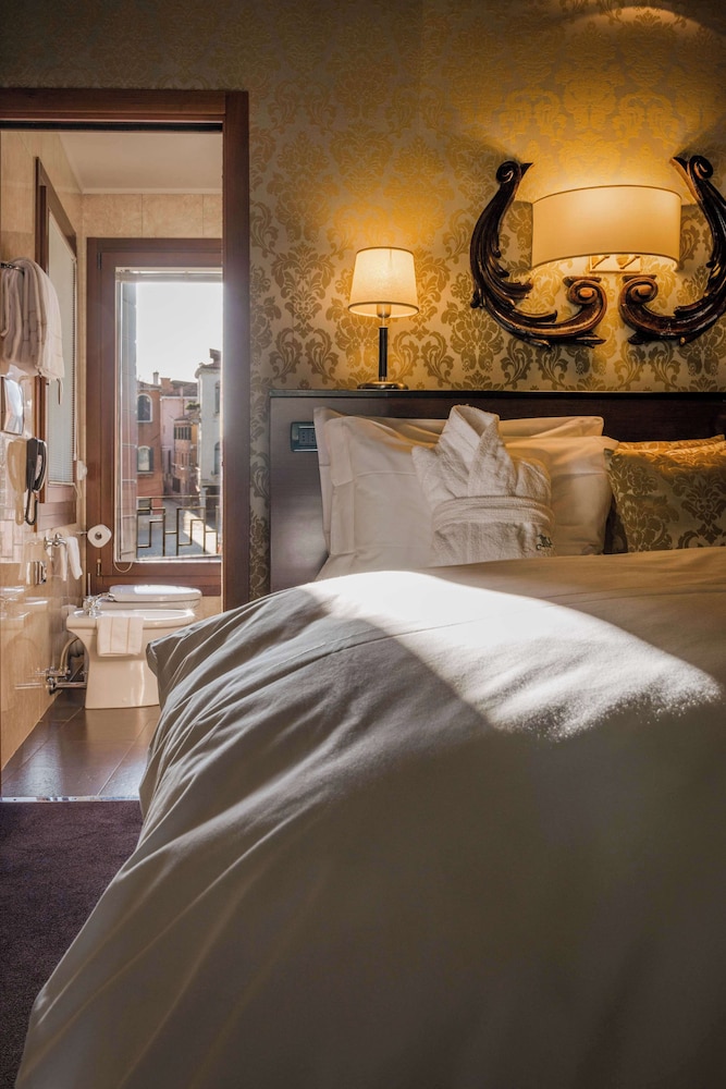Ca Maria Adele — Hotel rooms in Venice, Veneto