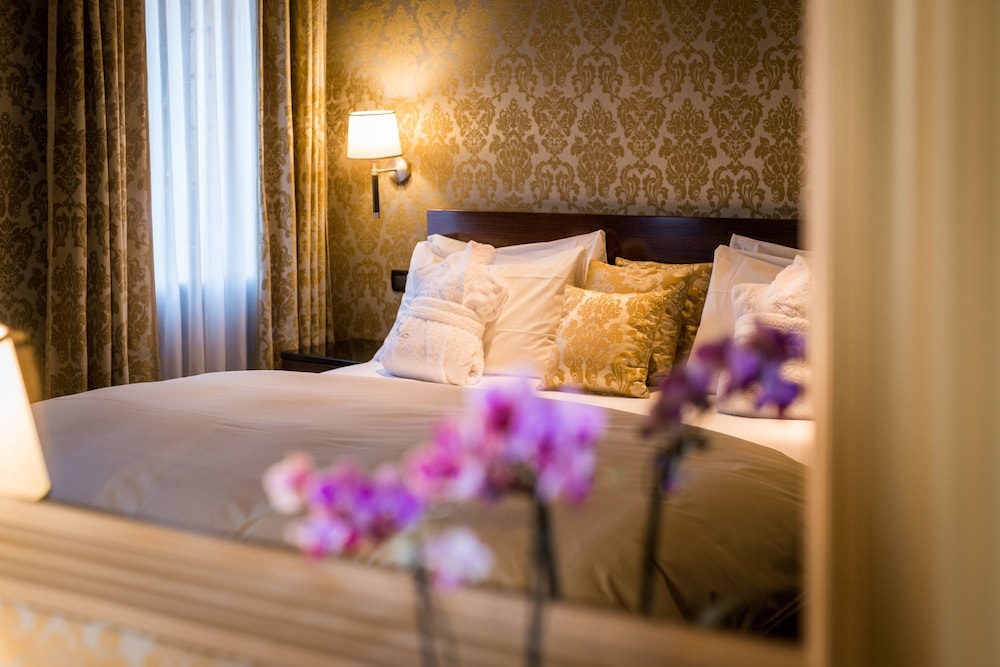 Ca Maria Adele — Hotel rooms in Venice, Veneto
