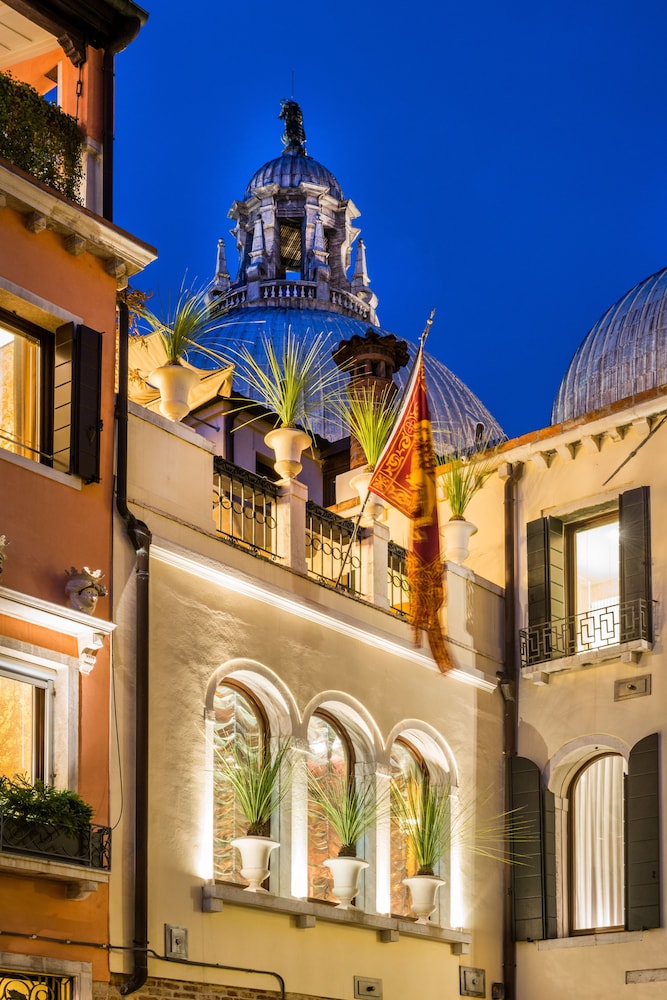 Ca Maria Adele — Hotel building in Venice, Veneto