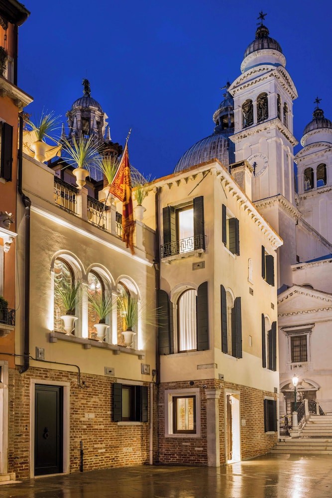 Ca Maria Adele — Hotel building in Venice, Veneto