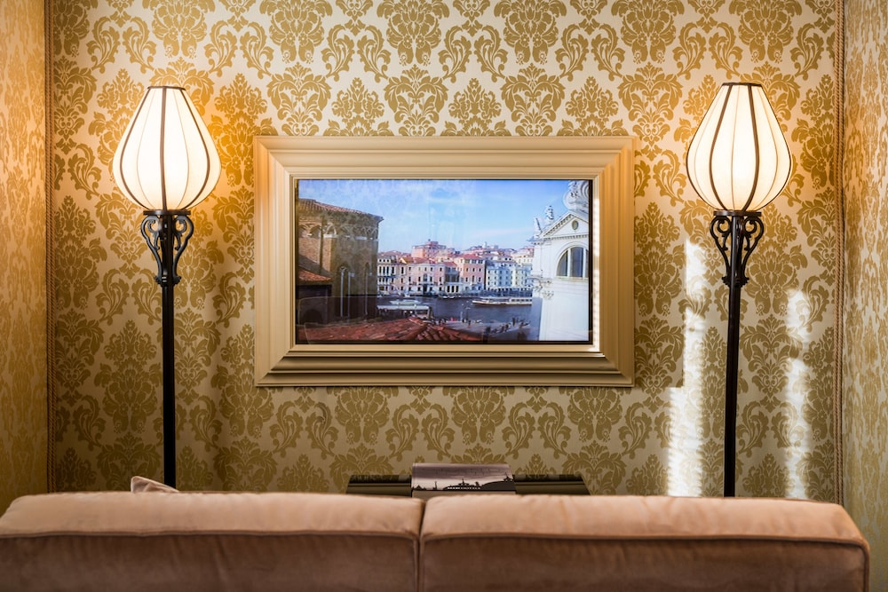 Ca Maria Adele — Hotel rooms in Venice, Veneto