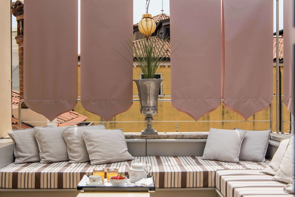 Ca Maria Adele — Hotel rooms in Venice, Veneto