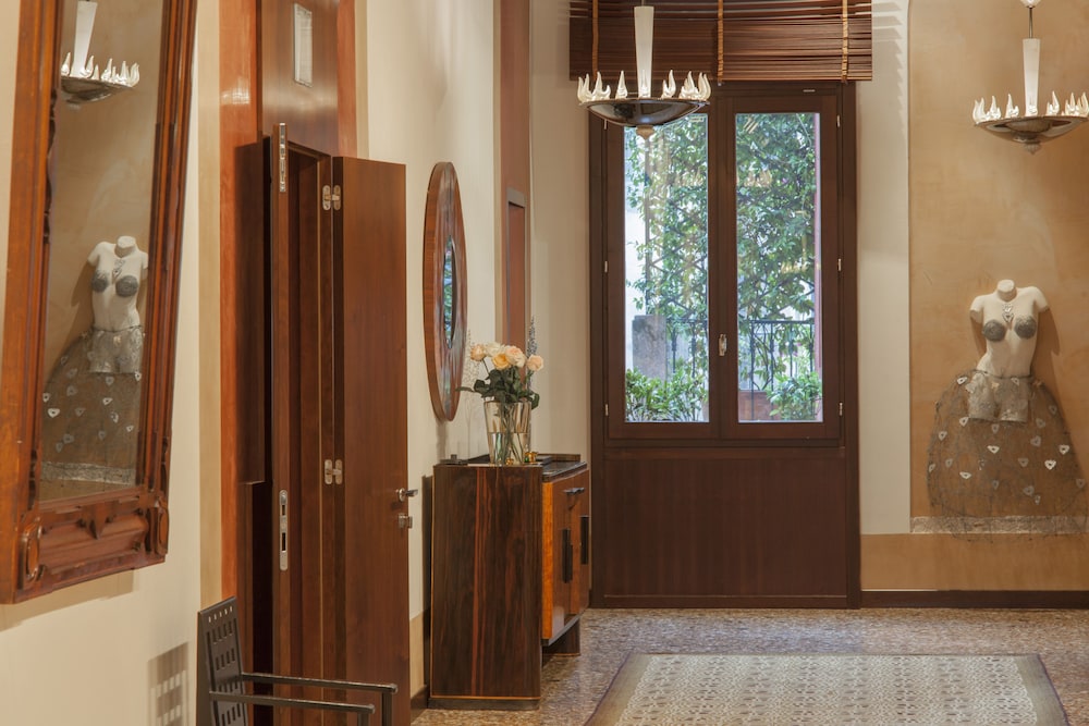 Ca' Pisani Hotel — Hotel building in Venice, Veneto