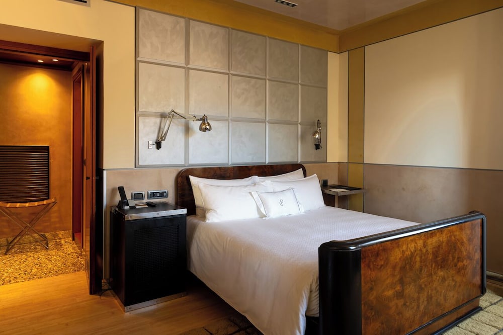 Ca' Pisani Hotel — Hotel rooms in Venice, Veneto
