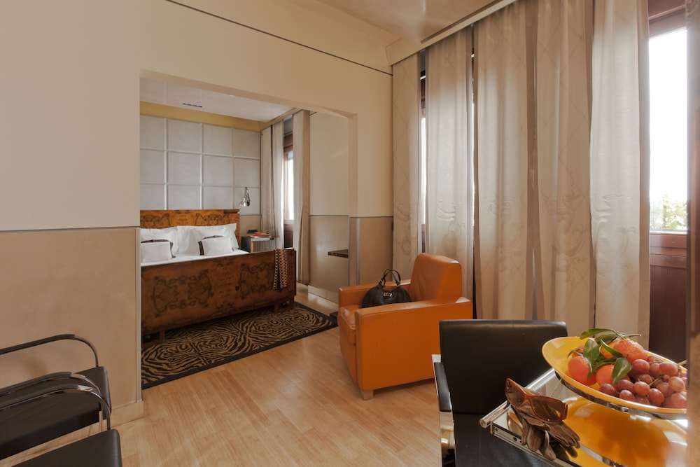 Ca' Pisani Hotel — Hotel rooms in Venice, Veneto
