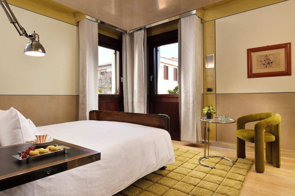 Ca' Pisani Hotel — Hotel rooms in Venice, Veneto