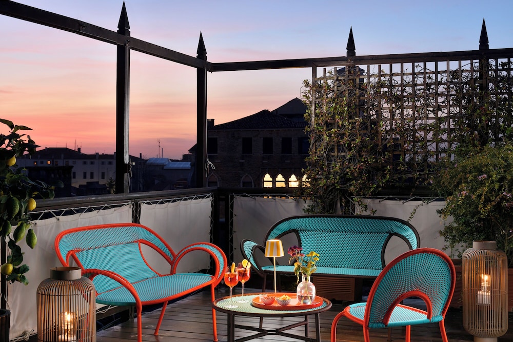 Ca' Pisani Hotel — Restaurant & bars in Venice, Veneto