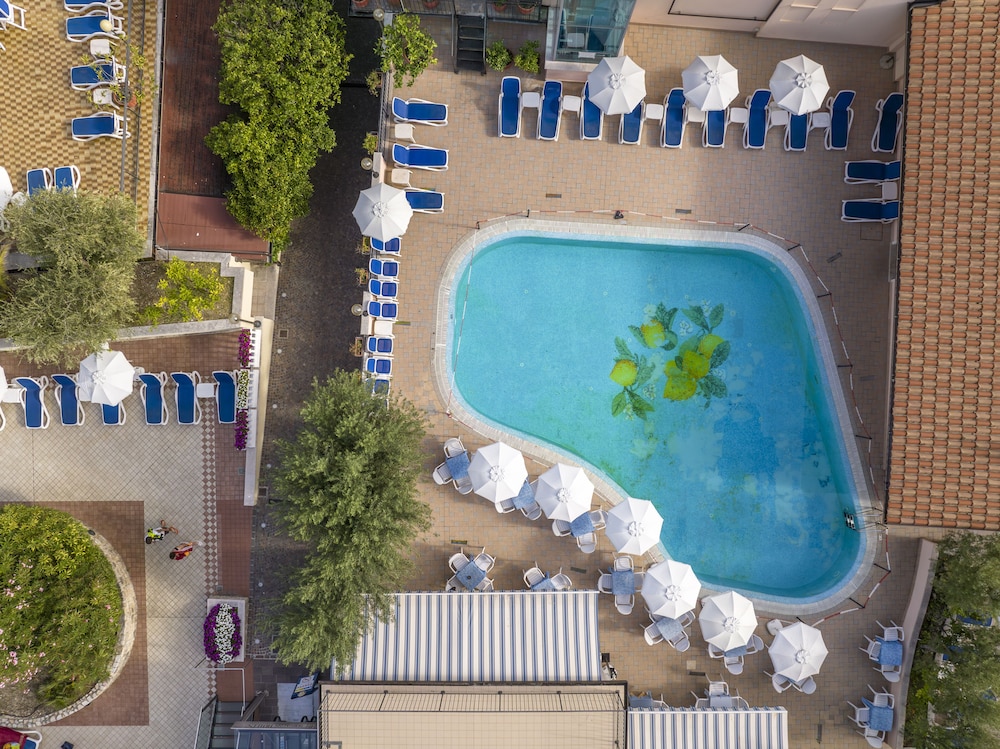 Hotel Garda Bellevue - zdjęcie 4