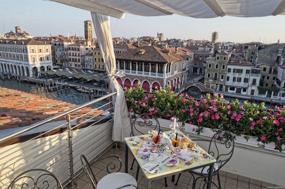 Ca' Sagredo — Attractions in the area in Venice, Veneto