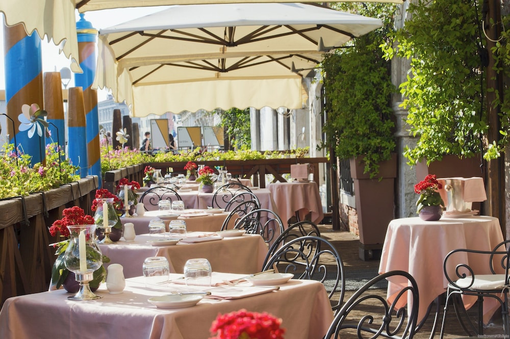 Ca' Sagredo — Restaurant & bars in Venice, Veneto