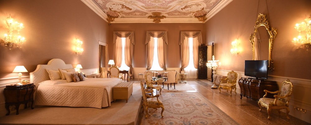 Ca' Sagredo — Hotel rooms in Venice, Veneto