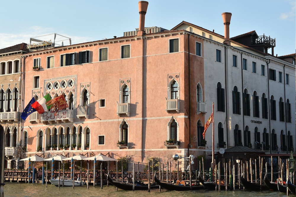 Ca' Sagredo — Hotel building in Venice, Veneto