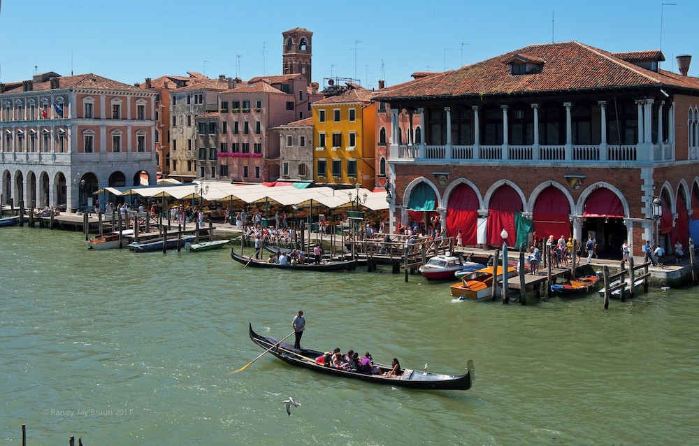Ca' Sagredo — Attractions in the area in Venice, Veneto