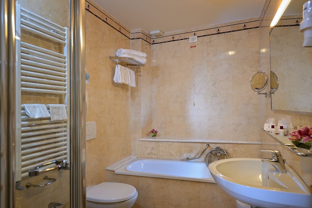 Hotel Canaletto — Hotel rooms in Venice, Veneto