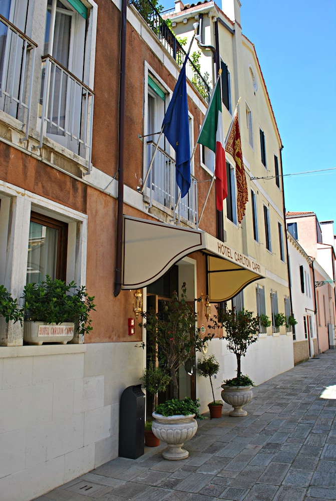 Carlton Capri Hotel — Hotel building in Venice, Veneto