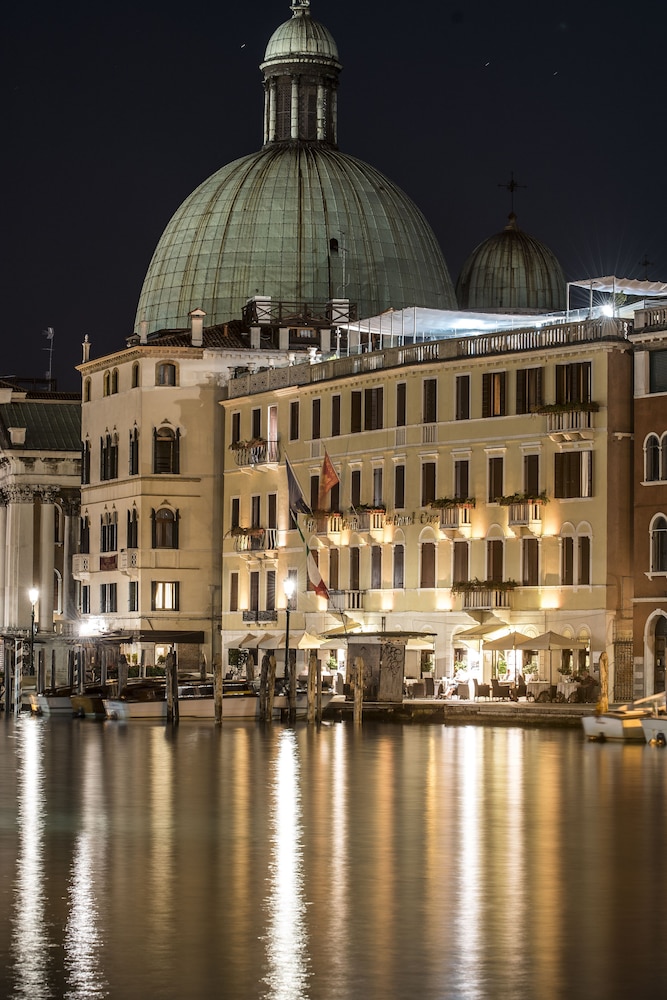 Hotel Carlton on the Grand Canal — Attractions in the area in Venice, Veneto