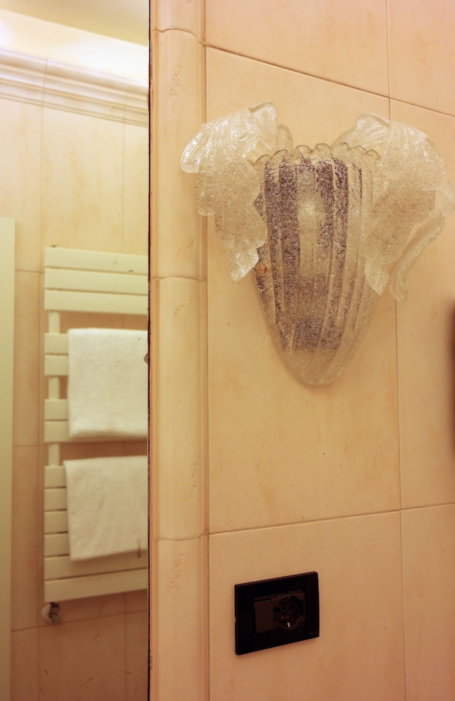 Hotel Carlton on the Grand Canal — Hotel rooms in Venice, Veneto