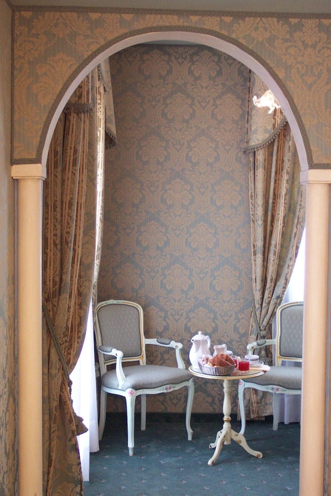 Hotel Carlton on the Grand Canal — Hotel rooms in Venice, Veneto