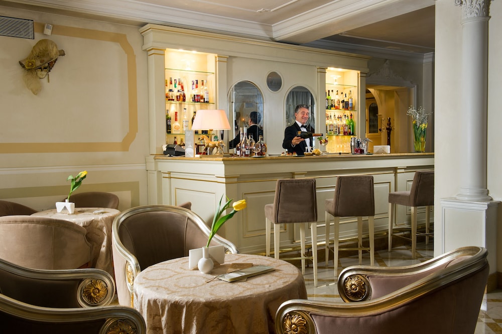 Hotel Carlton on the Grand Canal — Restaurant & bars in Venice, Veneto