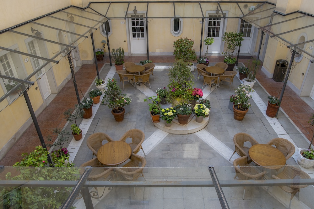 Hotel Carlton on the Grand Canal — Hotel building in Venice, Veneto