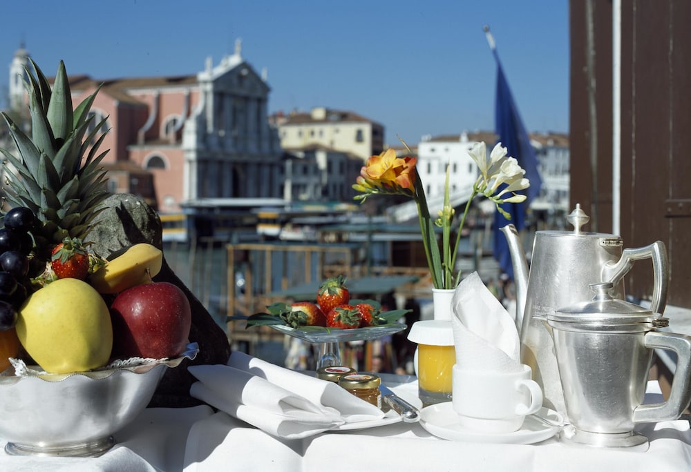 Hotel Carlton on the Grand Canal — Restaurant & bars in Venice, Veneto