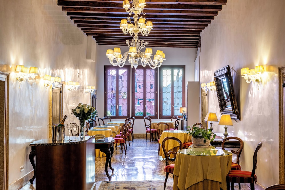 Hotel Casa Verardo Residenza d'Epoca — Restaurant & bars in Venice, Veneto
